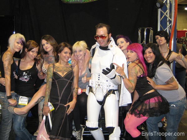 SDCC08_ElvisTrooperDotCom_004