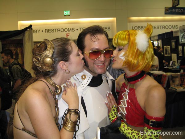SDCC08_ElvisTrooperDotCom_007