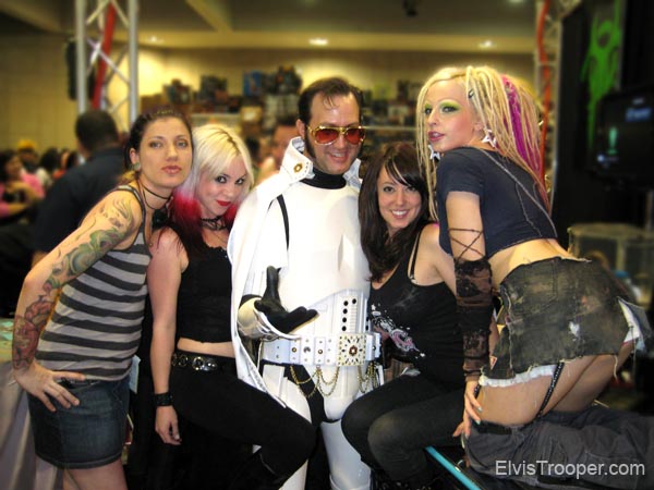 SDCC08_ElvisTrooperDotCom_011