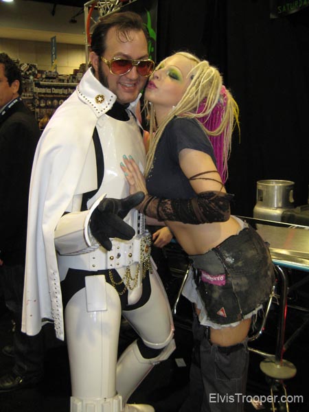 SDCC08_ElvisTrooperDotCom_013