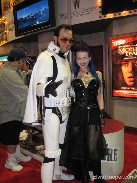 SDCC08_ElvisTrooperDotCom_019