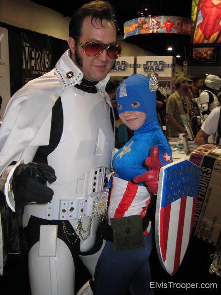 SDCC08_ElvisTrooperDotCom_026