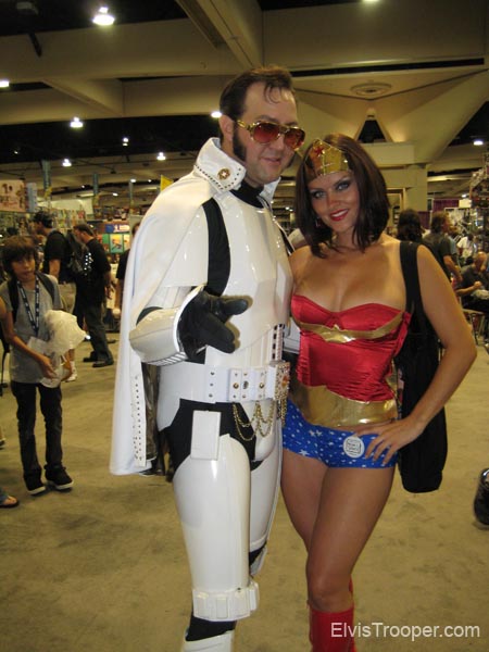SDCC08_ElvisTrooperDotCom_028