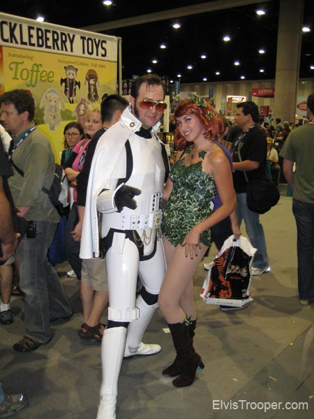 SDCC08_ElvisTrooperDotCom_029