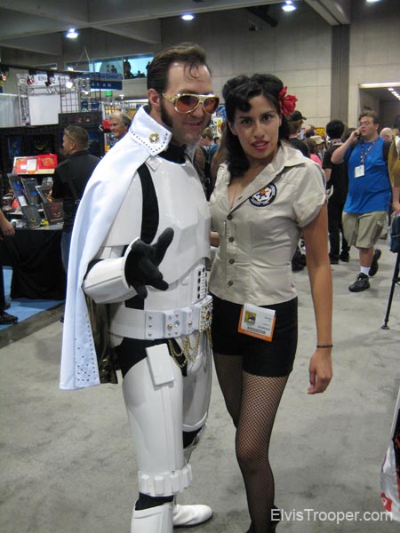 SDCC08_ElvisTrooperDotCom_035