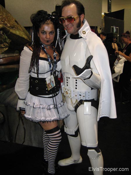 SDCC08_ElvisTrooperDotCom_040