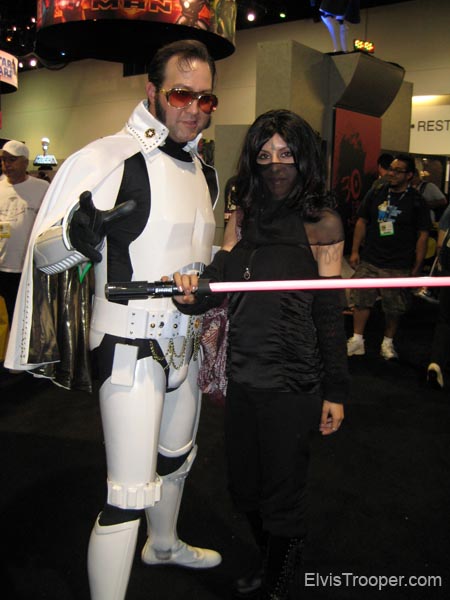 SDCC08_ElvisTrooperDotCom_042