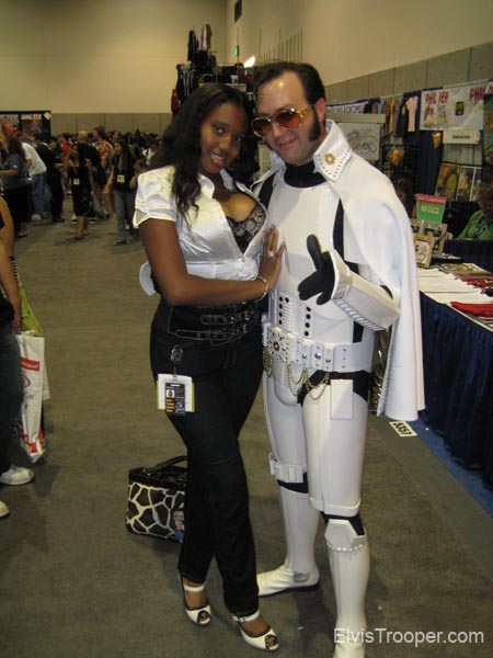 SDCC08_ElvisTrooperDotCom_046