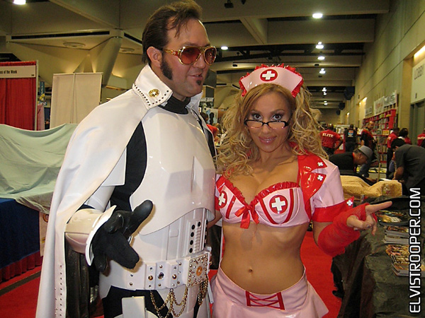 SDCC10-ElvisTrooperDotCom_018