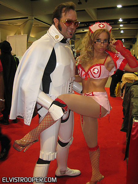 SDCC10-ElvisTrooperDotCom_019