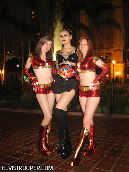 SDCC10-ElvisTrooperDotCom_025